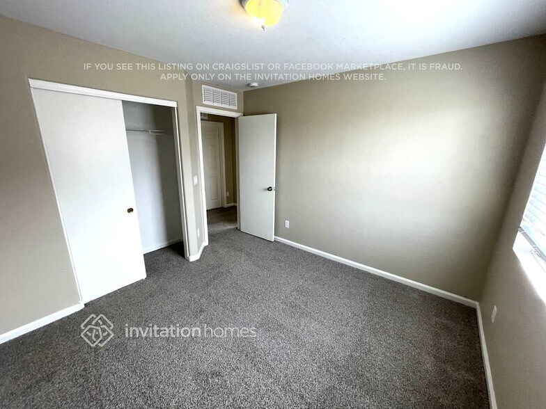 Building Photo - 11322 W Pierson St