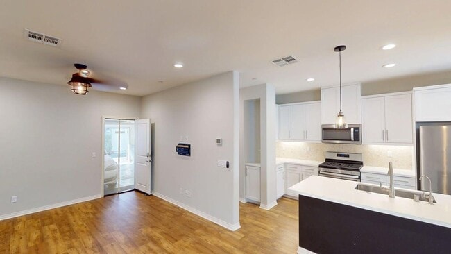 Building Photo - Move In Special - $1000 off first month's rent with a year lease with a January move in