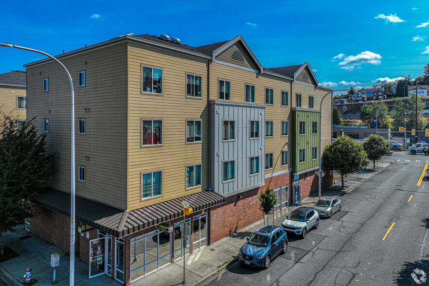 Primary Photo - Divine Suites at Downtown Renton