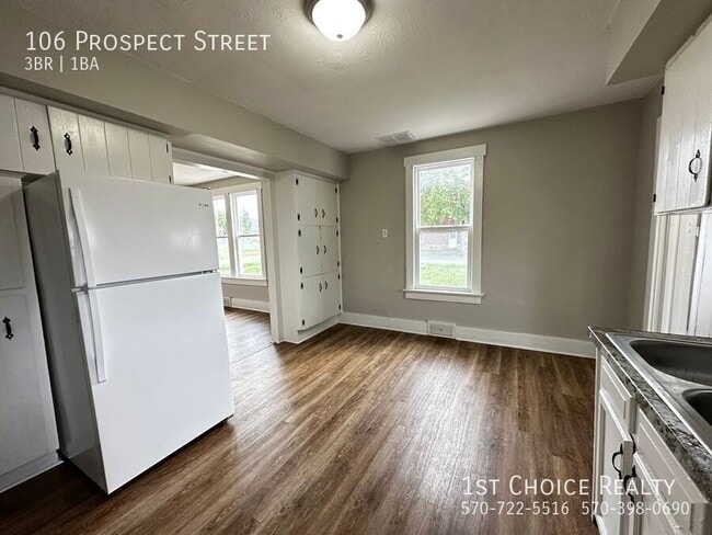 Building Photo - 106 Prospect St