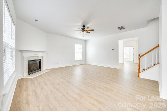 Building Photo - 3725 Planters Watch Dr