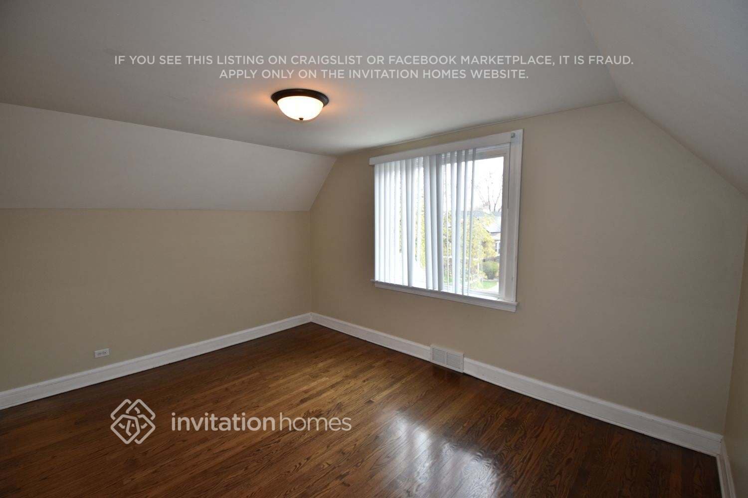 Building Photo - 2528 Ridgeland Ave