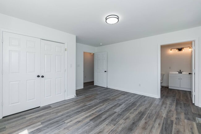 Building Photo - Beautiful Updated Home!