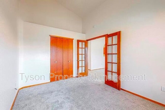 Building Photo - 4701 Plume Rd NW