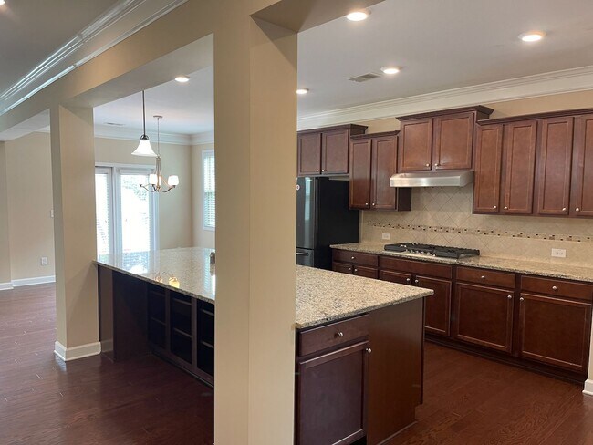 Building Photo - Large, Beautiful Home in Berkeley Hills Estate