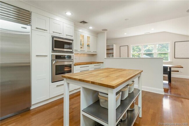 Building Photo - 7 Nappa Dr