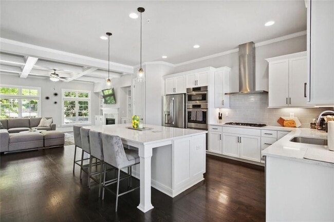 Building Photo - 692 Drewry St NE