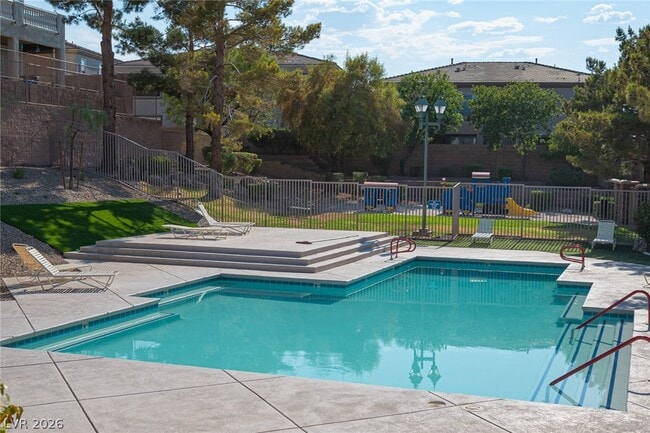 Building Photo - 641 Solitude Point Ave