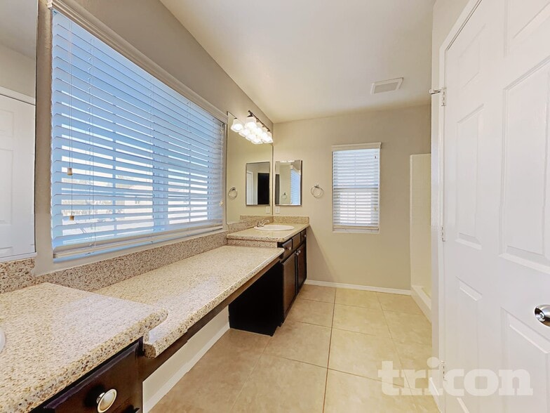 Building Photo - 10625 Chicksaw Cedar Ct