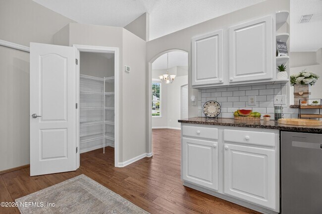 Building Photo - 12838 Chets Creek Dr N