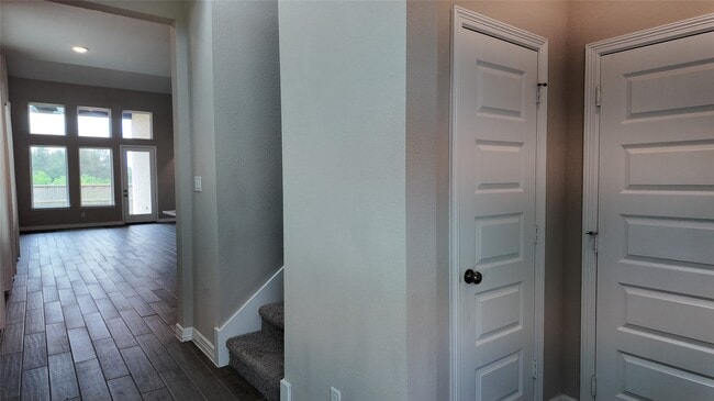 Building Photo - 360 Mallorn Ln