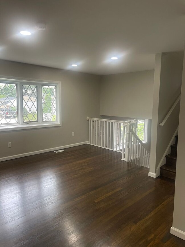 Building Photo - 4803 Paulson Dr
