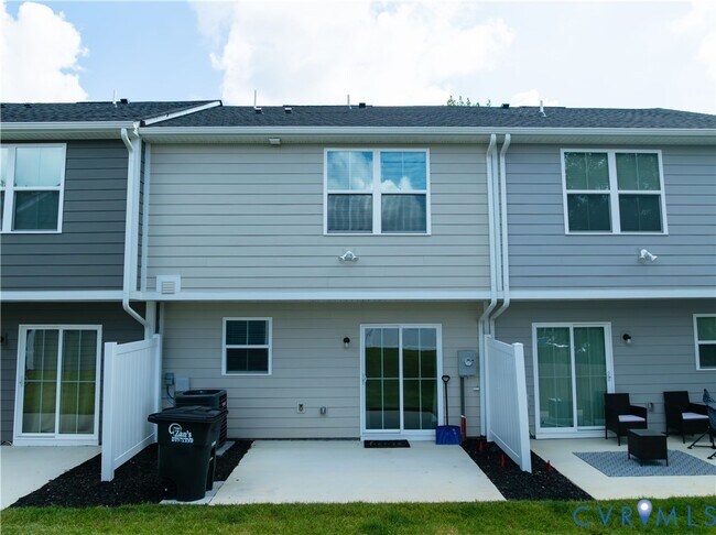 Building Photo - 5345 Canterbury Rdg Ct
