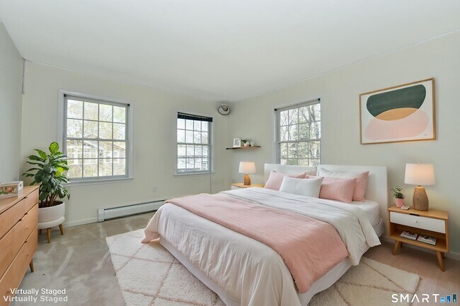 Building Photo - 5 Moody Ave