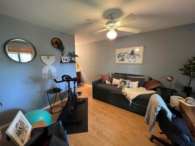 Building Photo - 1481 Center Street Ext