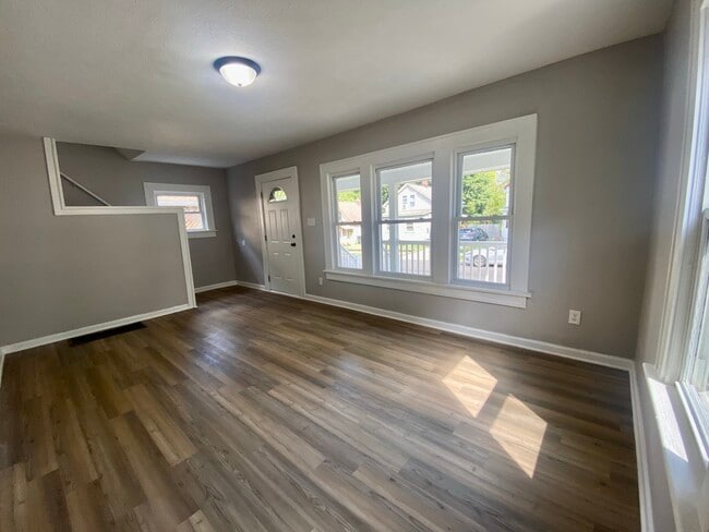 Building Photo - 1062 Pitkin Ave