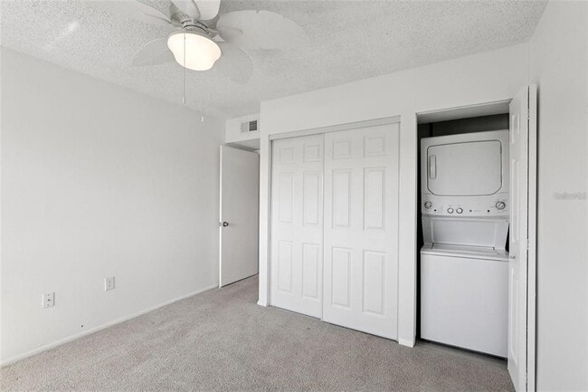 Building Photo - 14800 Walsingham Rd