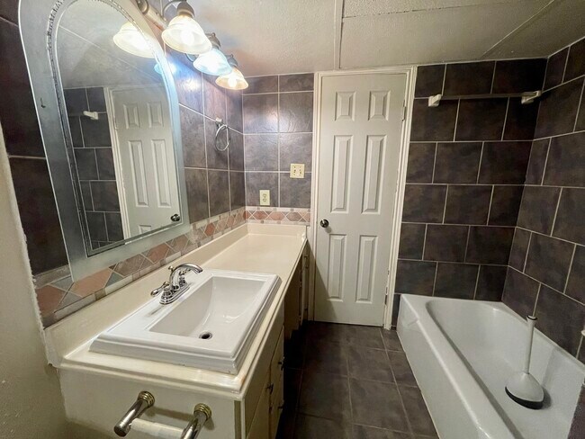 Building Photo - 4635 Wild Indigo St