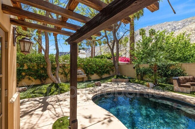 Building Photo - 175 Villaggio W