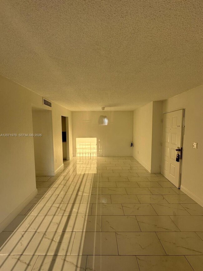 Building Photo - 7401 SW 152nd Ave