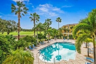 Building Photo - Gorgeous two-bedroom Condo