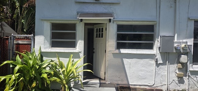 Building Photo - 1836 Jackson St