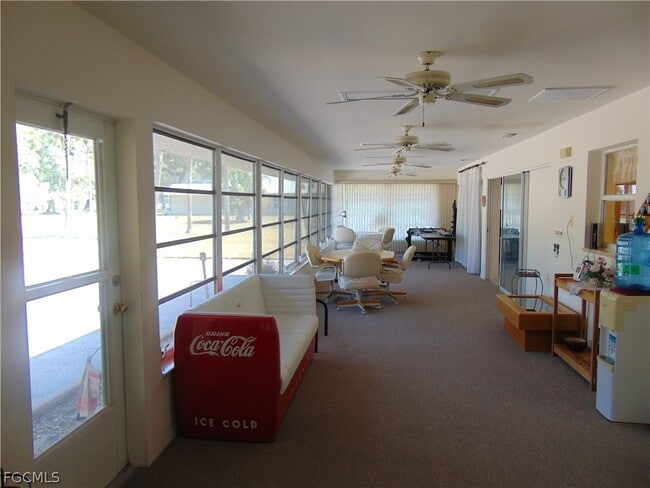 Building Photo - 1092 Riverbend Dr