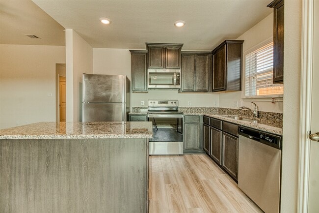 Building Photo - 8002 Vacek Meadows Loop