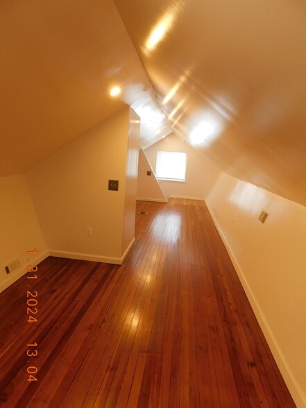 Building Photo - 101 Poplar Ave