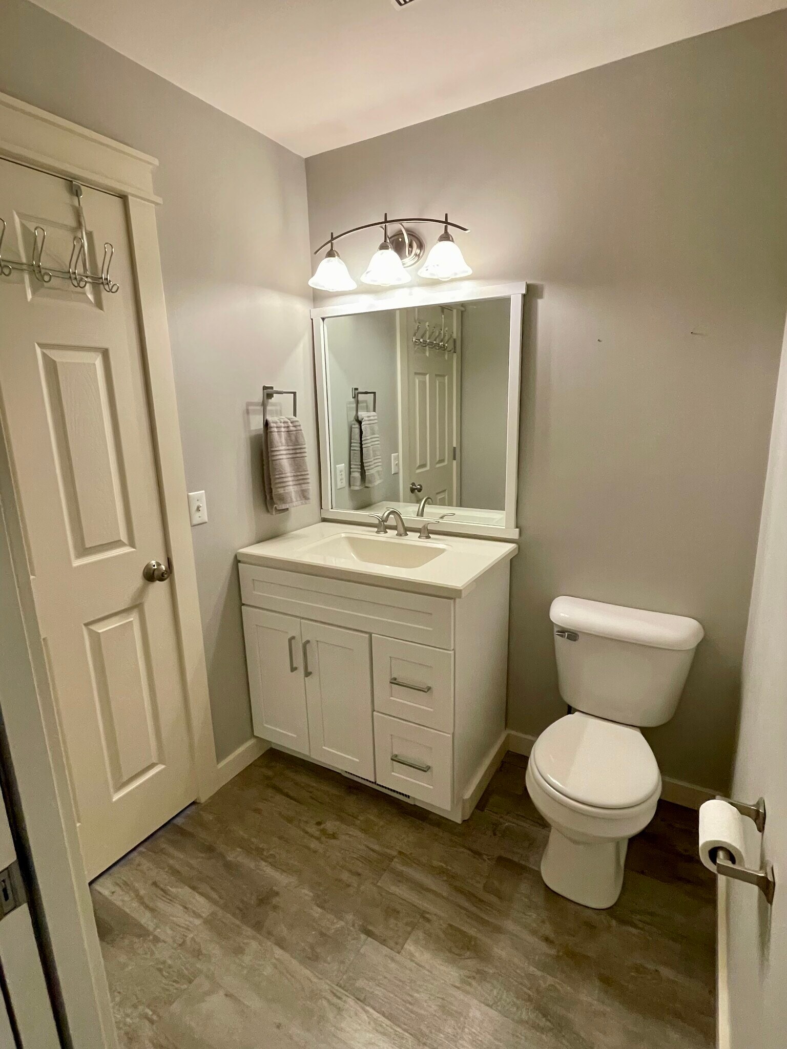 Half bath - 7014 S Cannon Place Dr