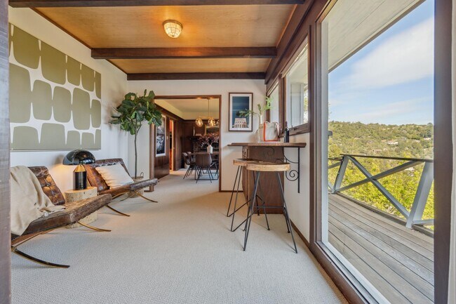 Building Photo - 45 Beverly Terrace