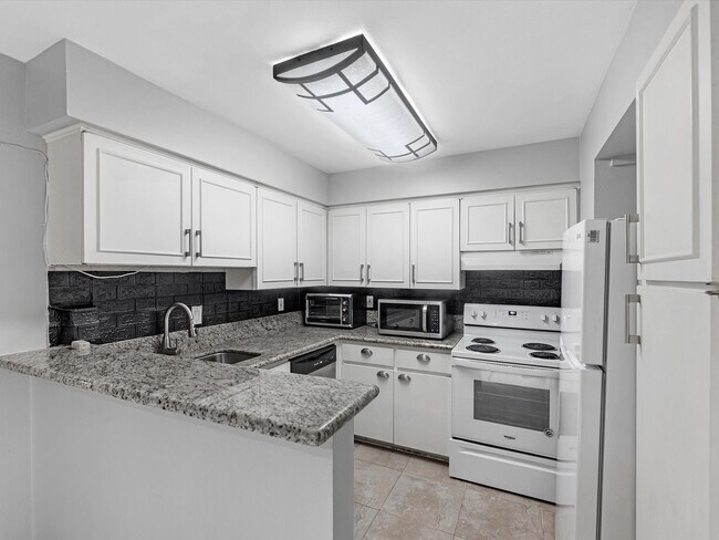 Building Photo - 2647 Marilee Ln