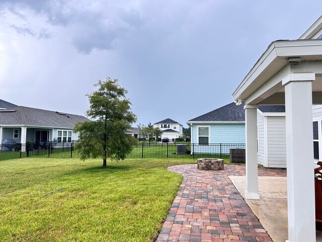 Building Photo - Beautiful 5 Bed 3 Bath in the desired Bannon Lakes Communiity