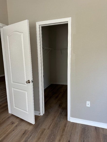 Building Photo - 316 Peoria Blvd