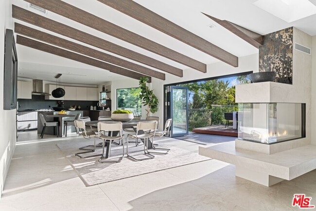 Building Photo - 2301 Donella Cir