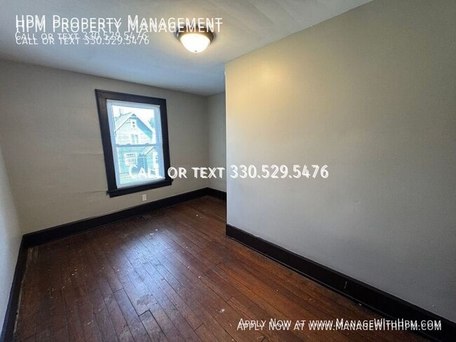 Building Photo - 304 Chicago Pl NW