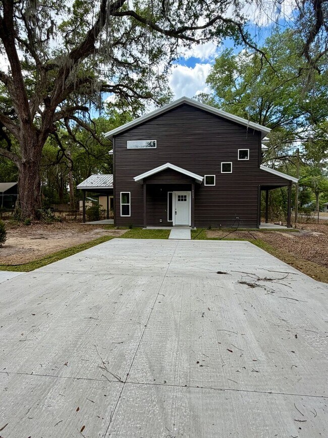 Building Photo - 4409 NW 31st Ave