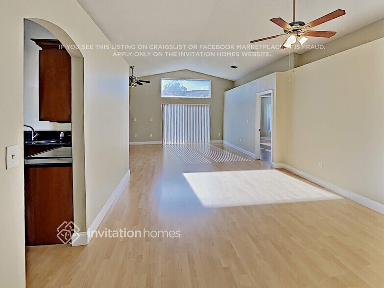 Building Photo - 5459 NW 120th Ave