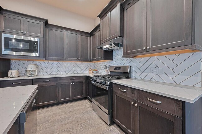 Building Photo - 15819 Glascorri Dr