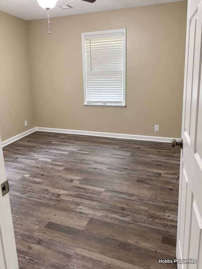 Building Photo - 26530 McLemore Cir