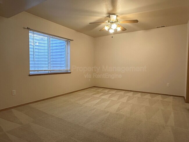 Building Photo - 8131 Oliver Rd