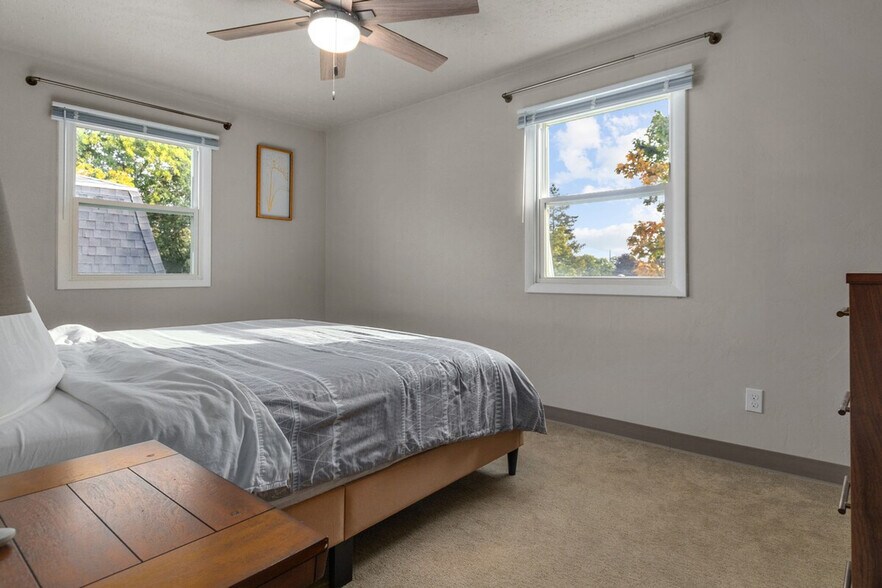 Building Photo - 1800 E Northland Ave