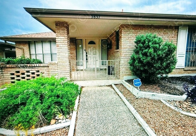 Primary Photo - 5837 Northgap Dr