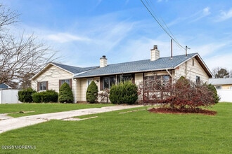 Building Photo - 1841 2nd Ave