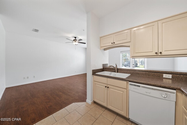 Building Photo - 1702 Annabellas Dr