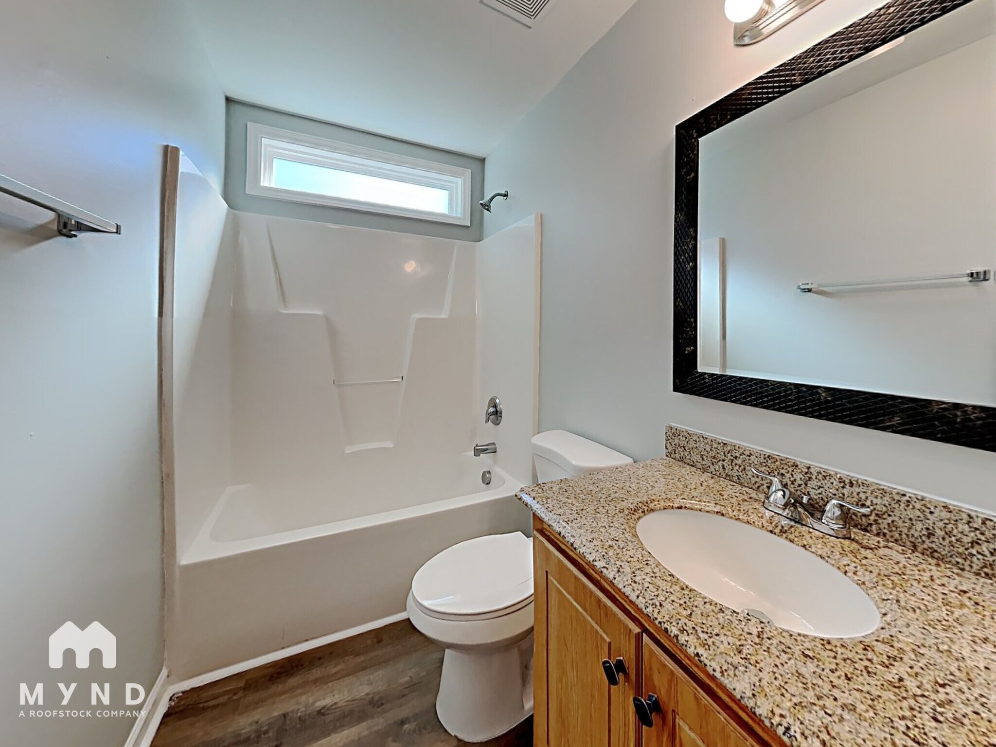 Building Photo - 560 Sunray Dr