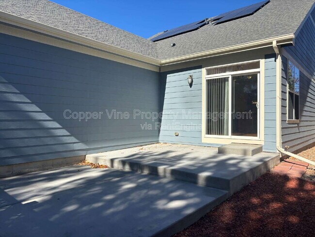 Building Photo - 12920 Vallejo Cir