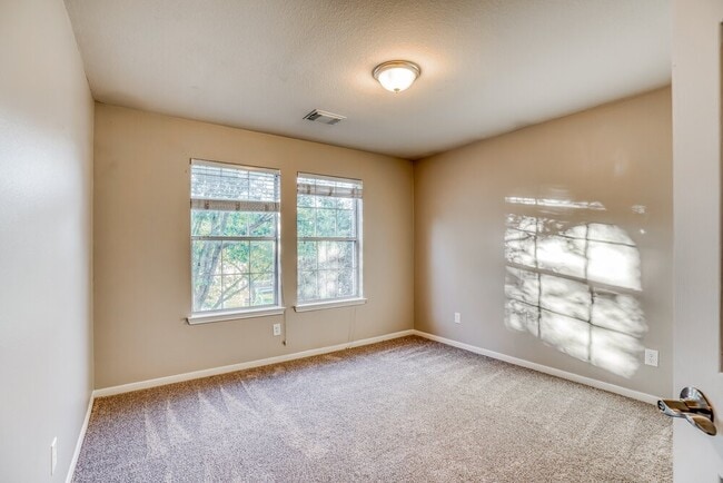 Building Photo - 9702 Winter Bloom Ln