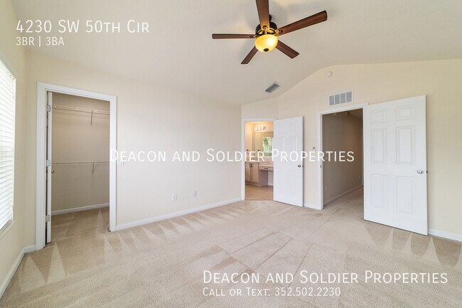 Building Photo - 4230 SW 50th Cir