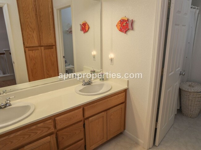 Building Photo - 3 br, 3 bath House - 1320 Sutter Creek Lane